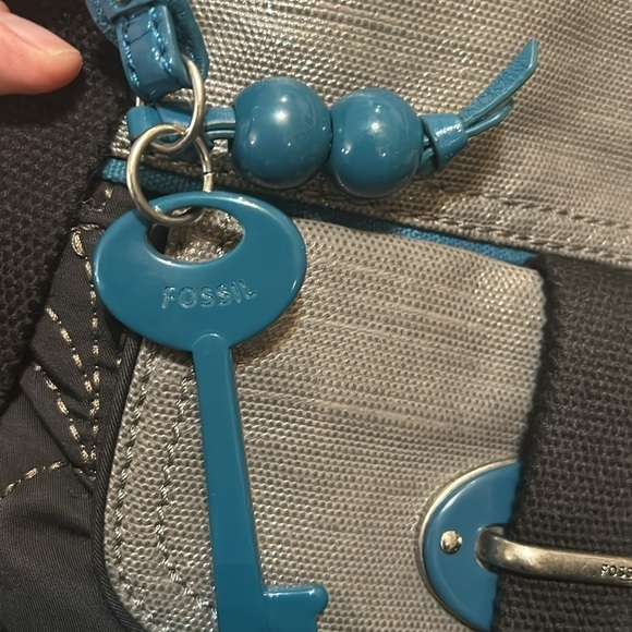 Fossil Key-Per quilted crossbody purse - Picture 5 of 10